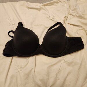 Victoria's Secret - Body by Victoria - black bra